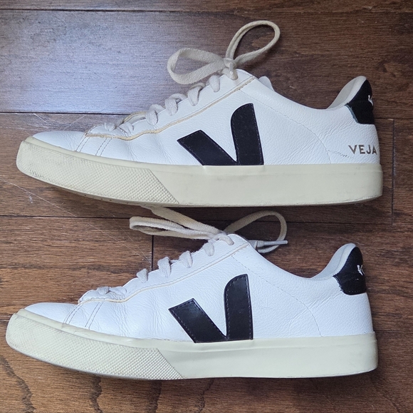 Veja Campos Women's White Sneakers Size 8 - Picture 2 of 9